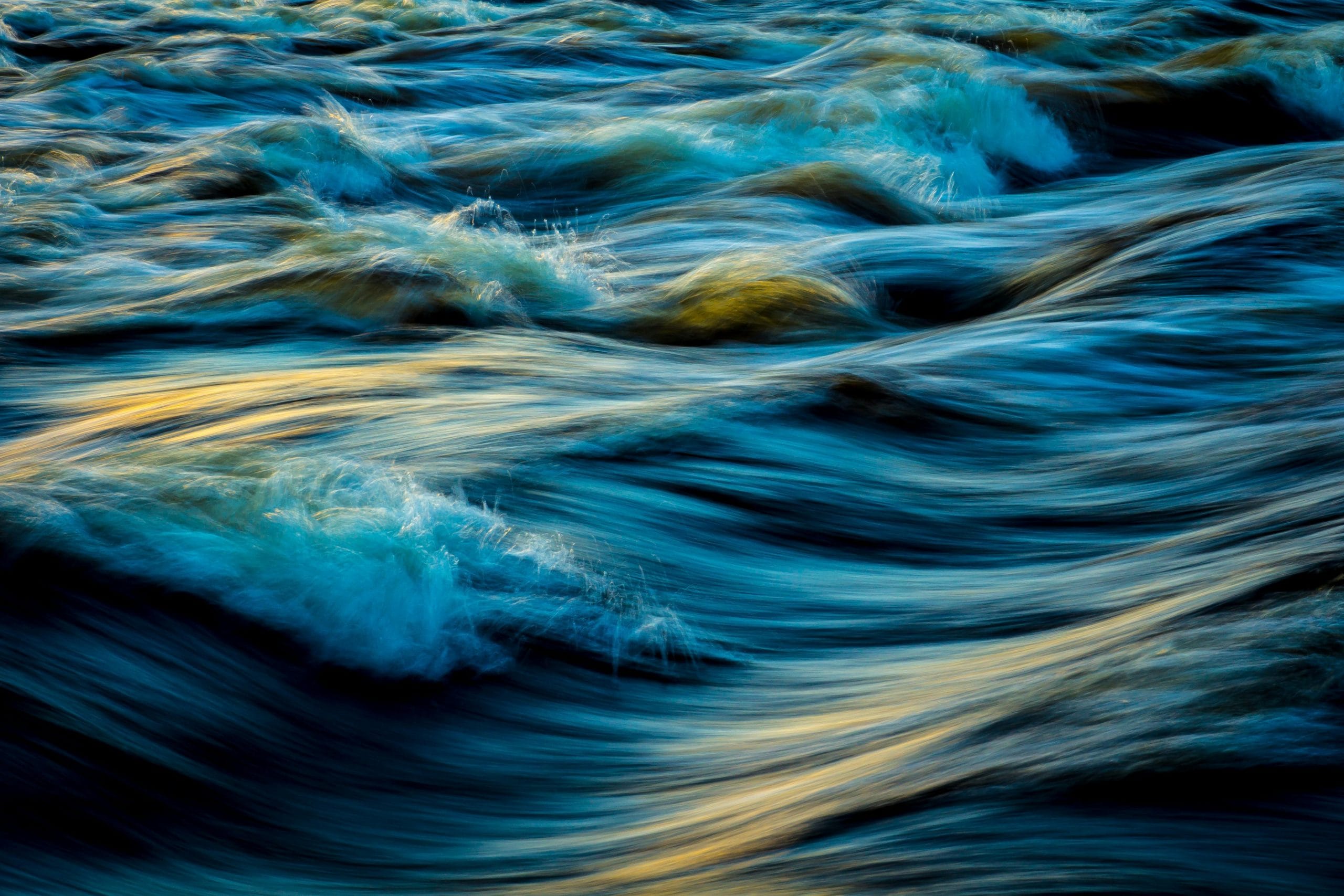 Daily Flow: An Introduction to Qigong